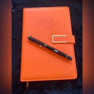 GWP Hermès VIP Gift Signature Orange Notebook with Pen